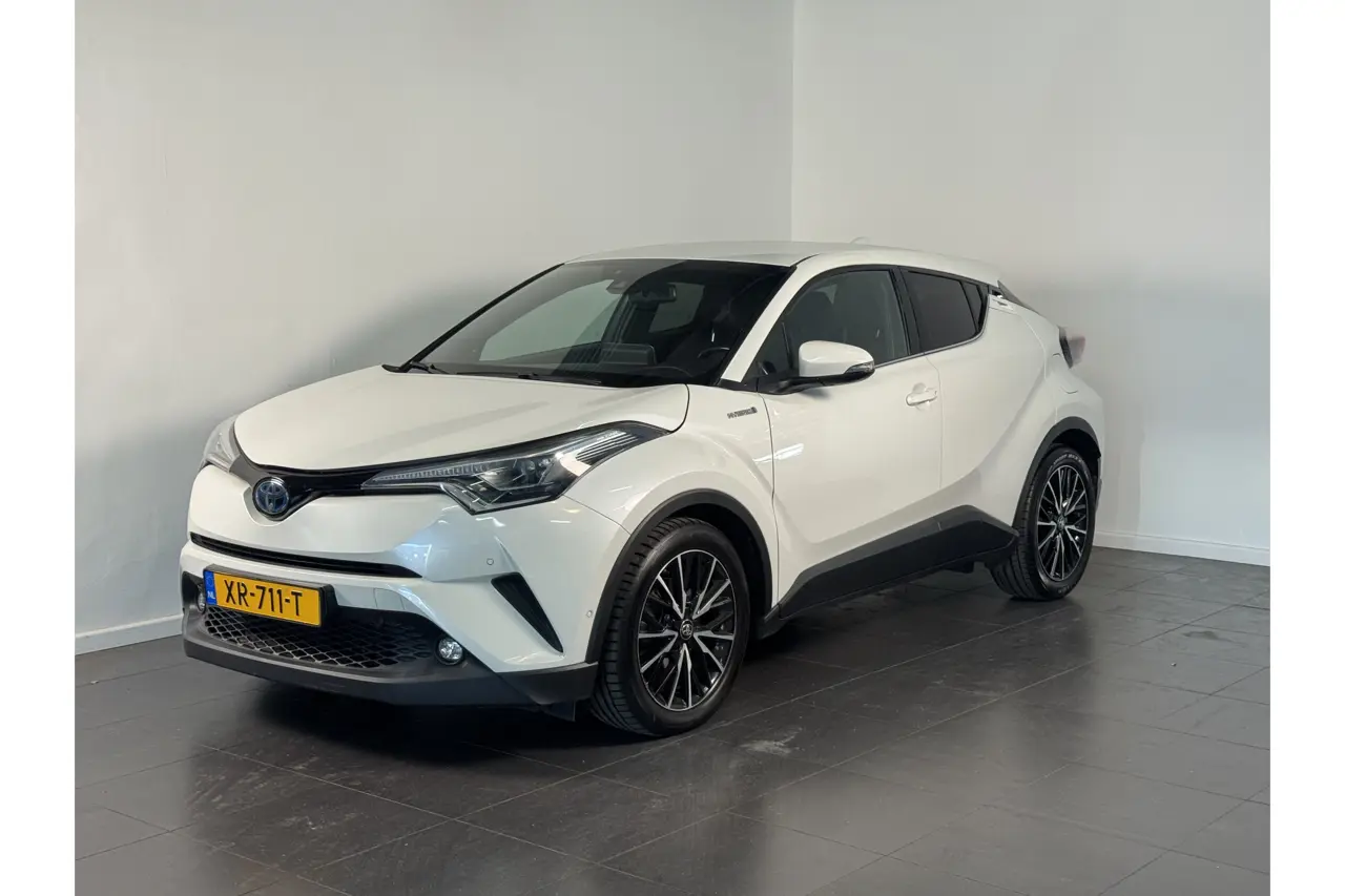 Toyota C-HR 1.8 Hybrid Executive 2019, foto 1