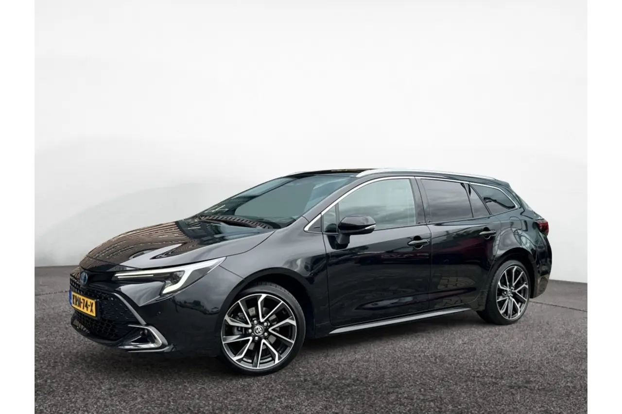 Toyota Corolla Touring Sports Hybrid 180 Executive 2025, photo 1