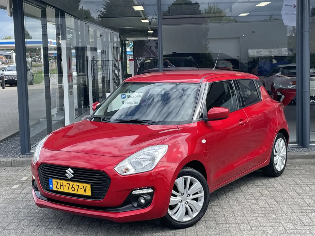Suzuki Swift 1.2 Select Trekhaak 2019, foto 1