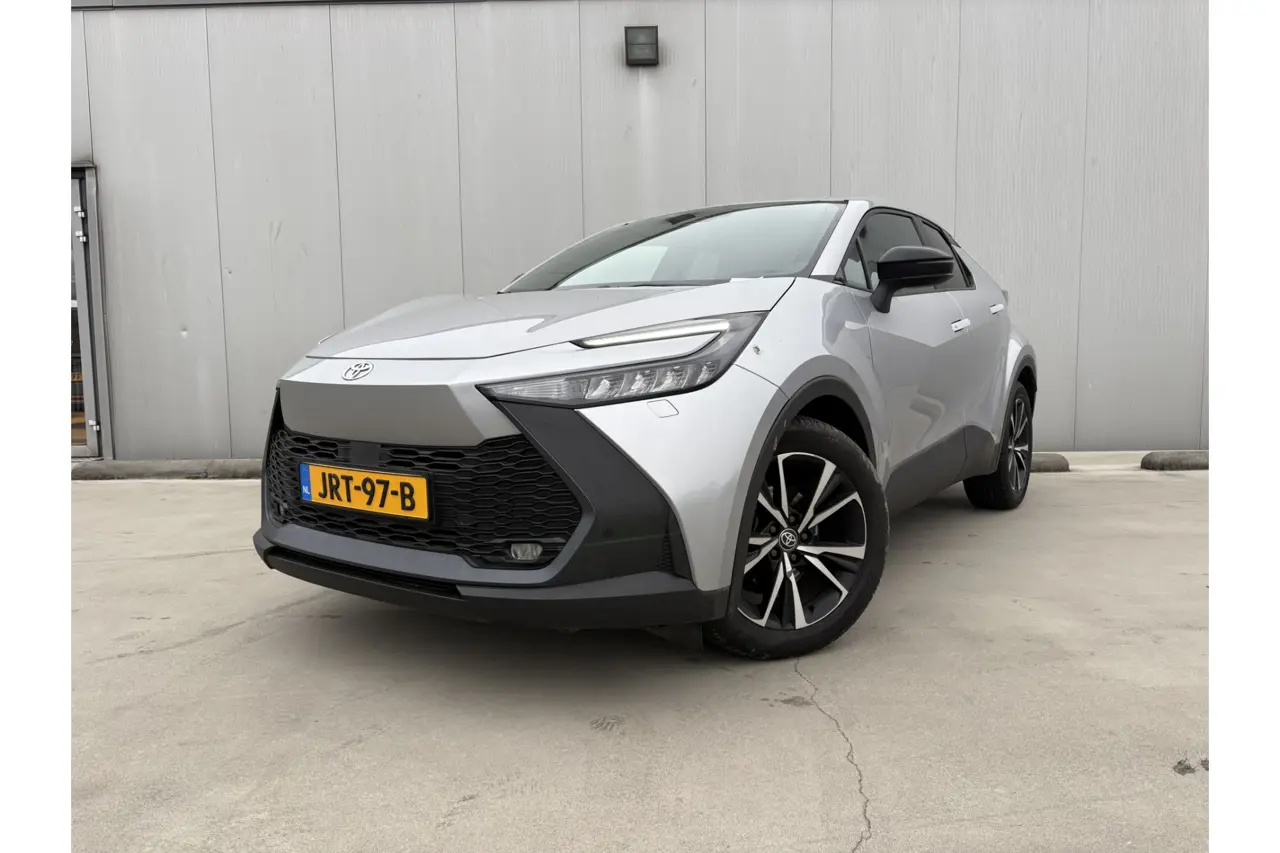 Toyota C-HR 1.8 Hybrid 140 Dynamic 2024, foto 1