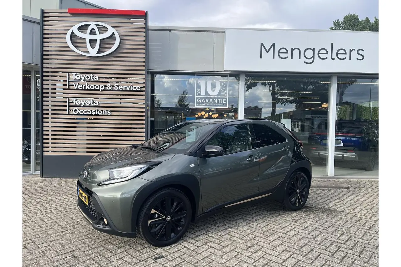 Toyota Aygo X 1.0 VVT-i Mt Premium 2023, foto 1