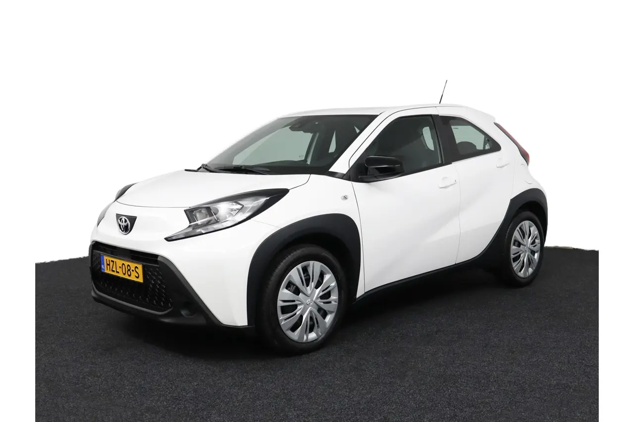 Toyota Aygo X 1.0 VVT-i Mt Play 2025, foto 1