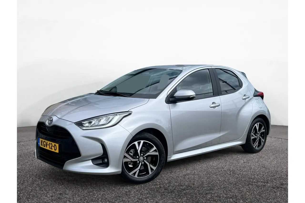 Toyota Yaris 1.5 Hyb. Dynamic 2025, foto 1