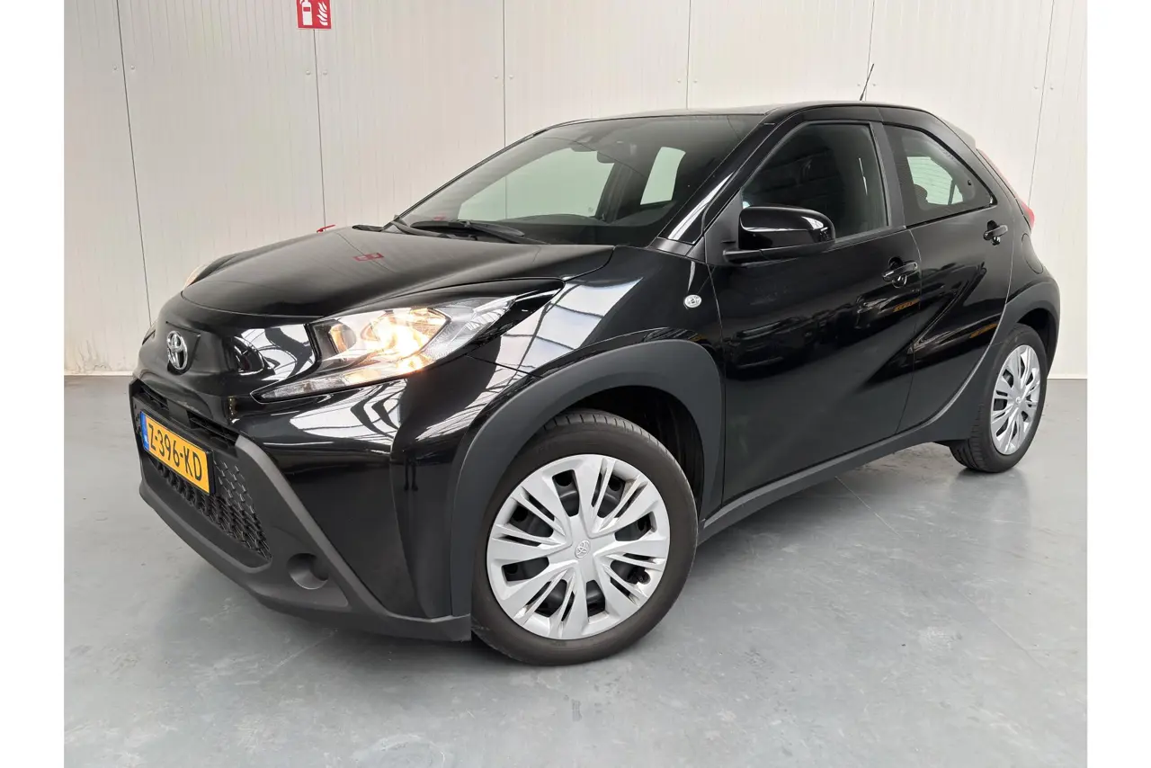 Toyota Aygo X 1.0 VVT-i S-CVT Play 2024, foto 1