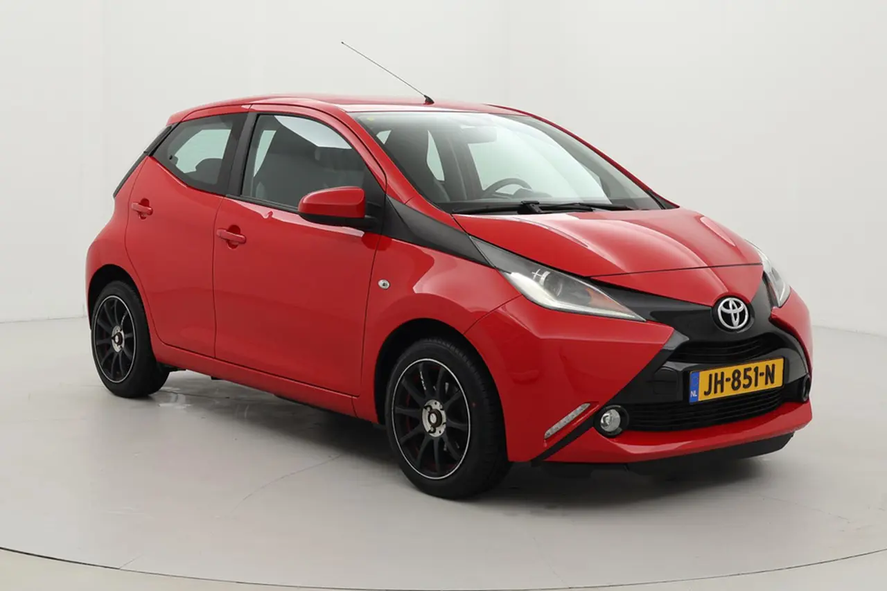 Toyota Aygo 1.0 VVT-i X-Play 2016, foto 1