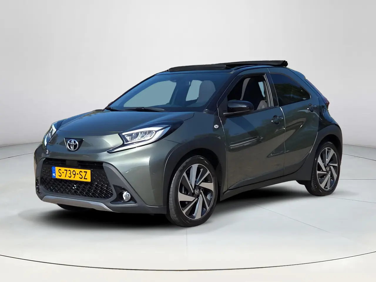Toyota Aygo X 1.0 VVT-i Mt Envy 2023, foto 1