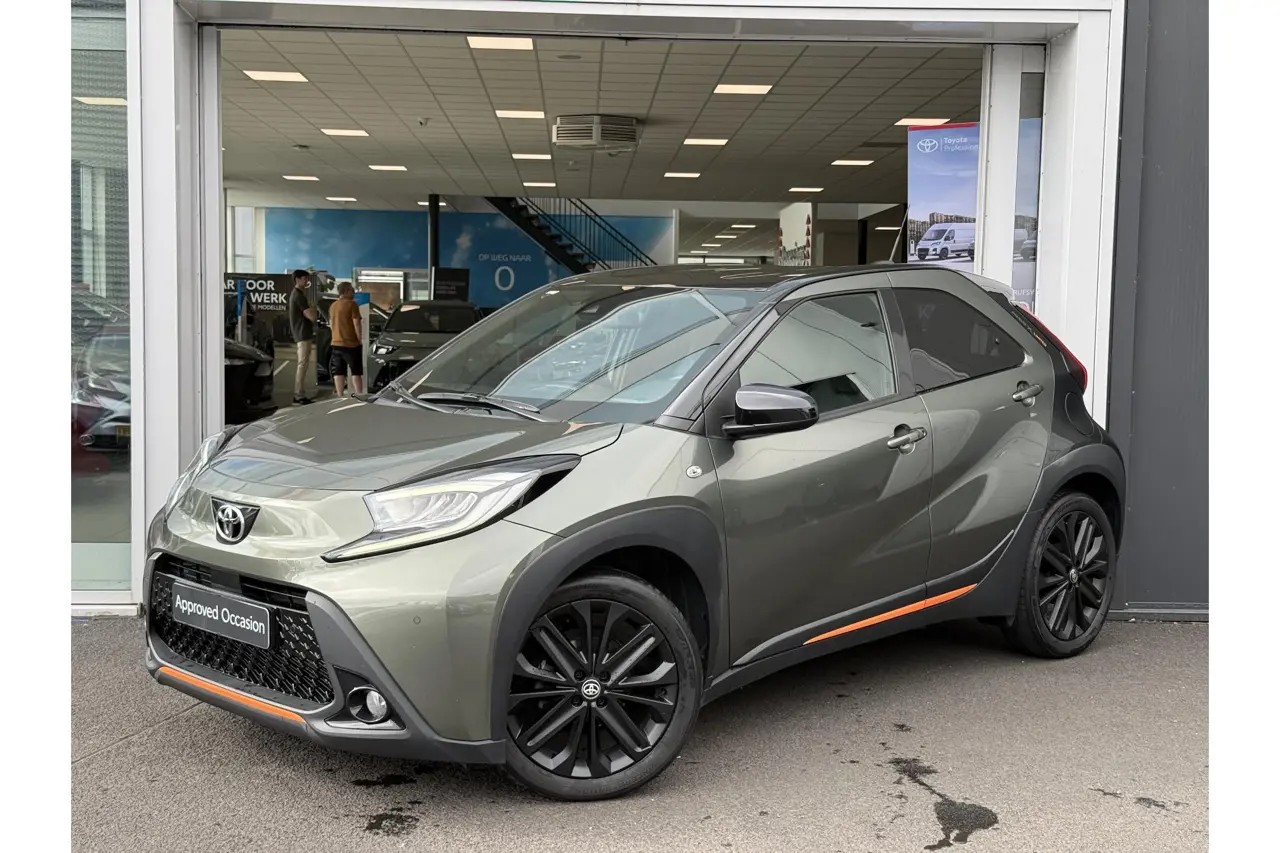Toyota Aygo X 1.0 VVT-i S-CVT Limited 2022, foto 1