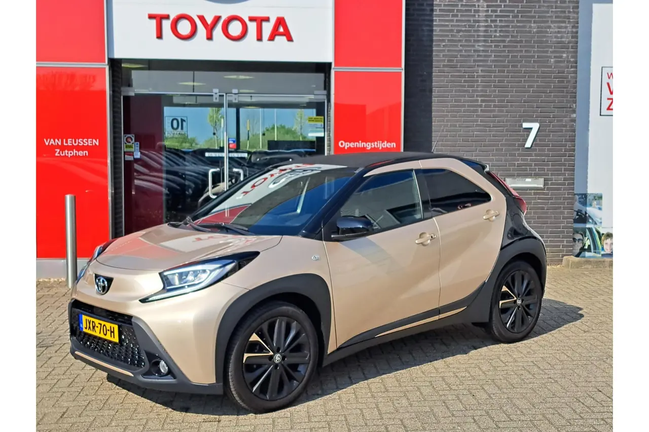 Toyota Aygo X Envy Cabrio 2023, foto 1