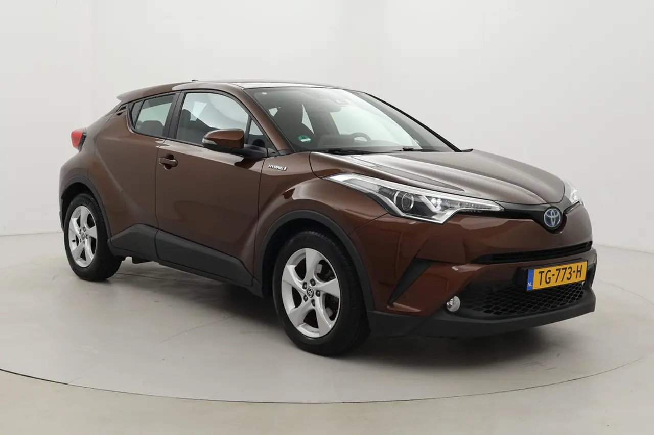Toyota C-HR 1.8 Hybrid Active 2018, foto 1
