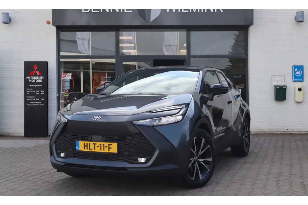 Toyota C-HR 1.8 Hybrid 140 Dynamic 2025, foto 1