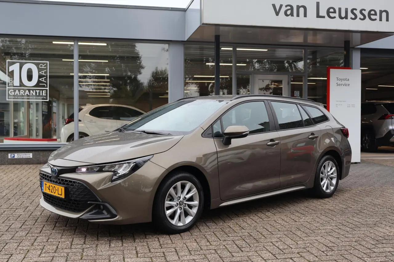 Toyota Corolla Touring Sports Hybrid 140 2023, foto 1