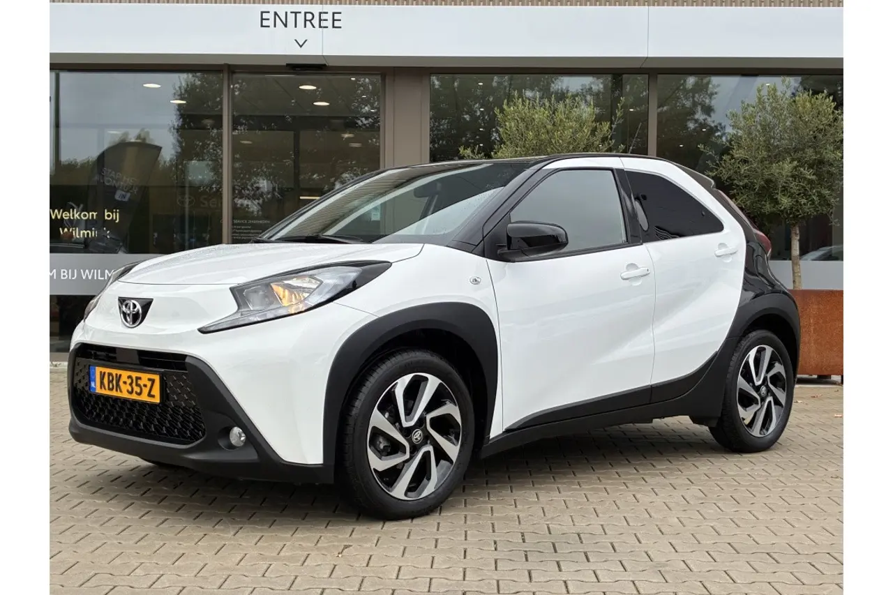 Toyota Aygo X 1.0 VVT-i S-CVT Pulse Bi-Tone 2025, foto 1