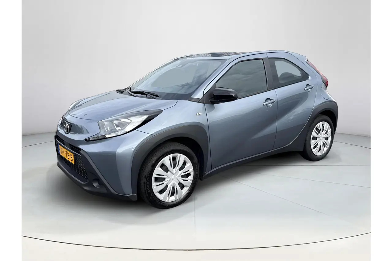 Toyota Aygo X 1.0 VVT-i Mt Play 2025, foto 1