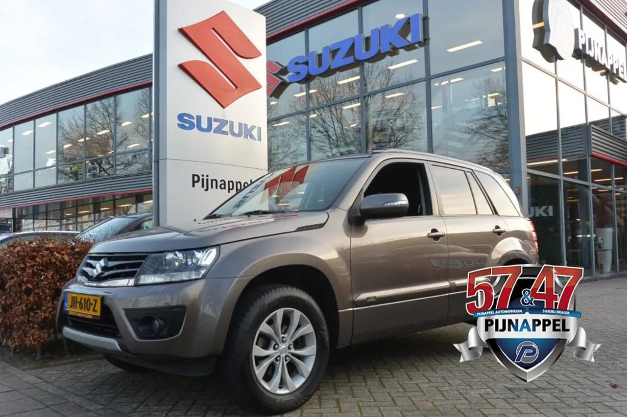 Suzuki Grand Vitara 2.4 Exclusive 5-Deurs 2013, foto 1