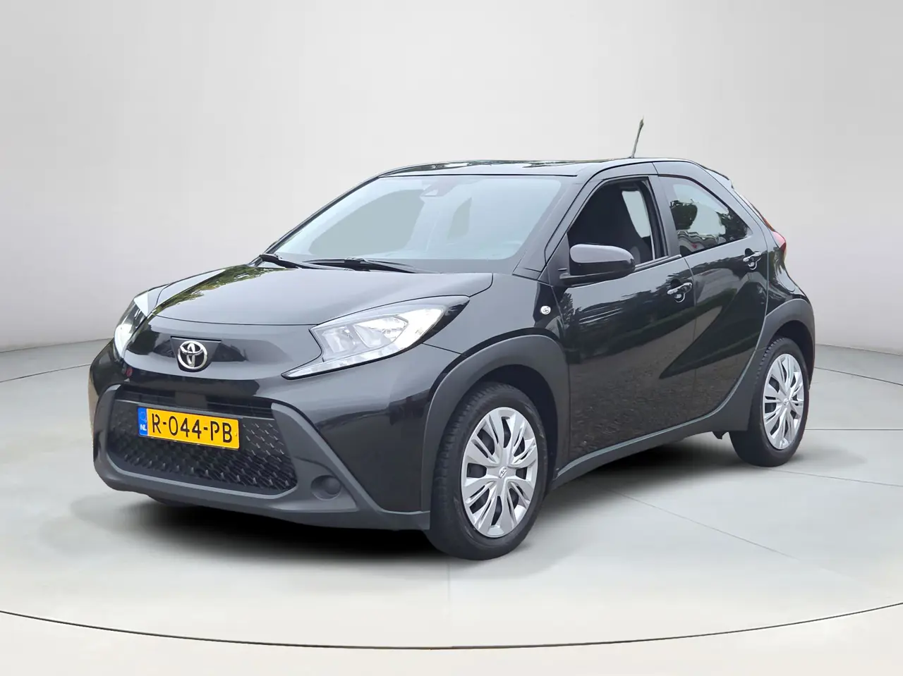 Toyota Aygo X 1.0 VVT-i MT Play 2023, foto 1