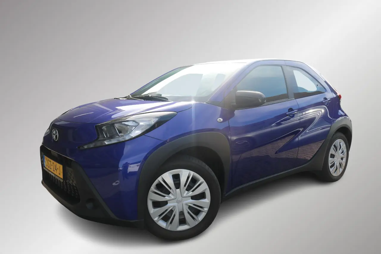 Toyota Aygo X 1.0 VVT-i Play, 2025, foto 1