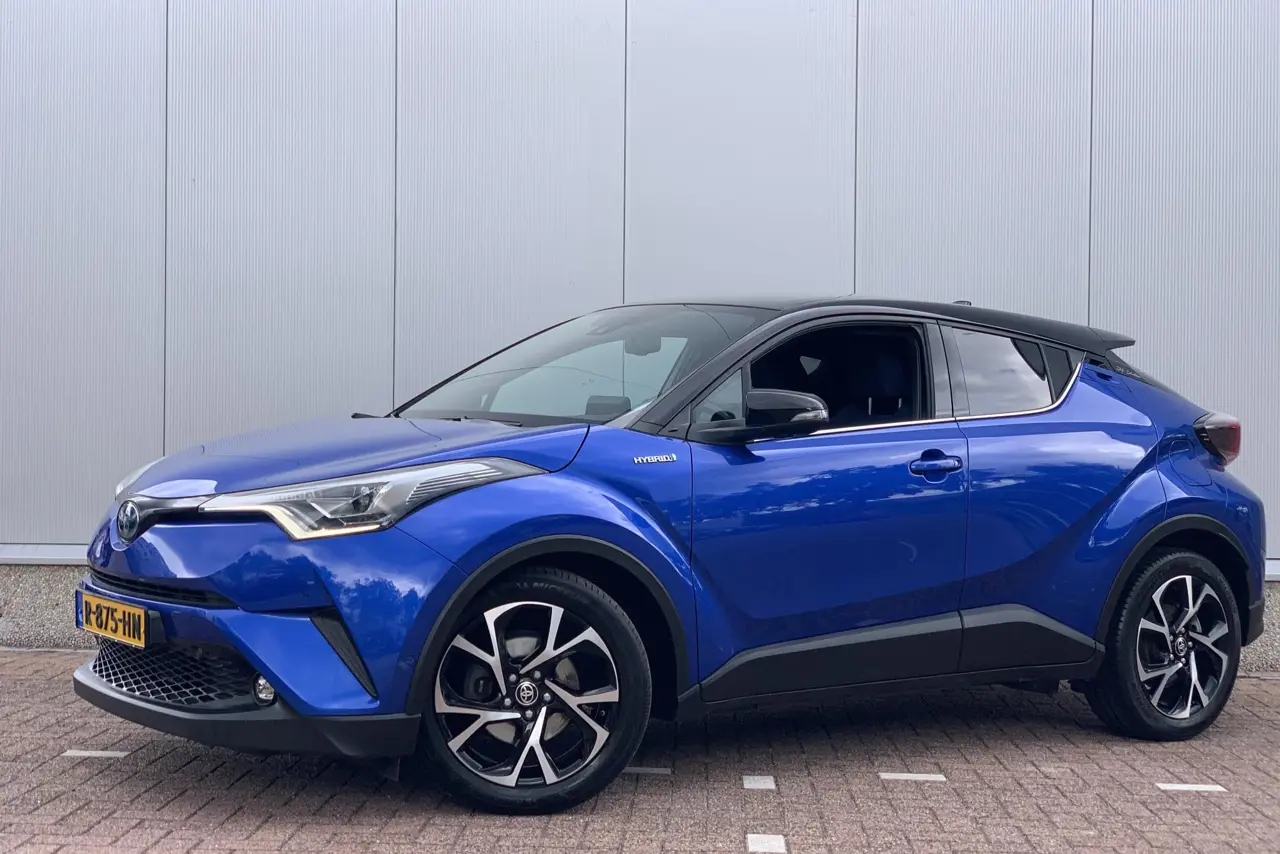 Toyota C-HR 1.8 Hybrid Bi-Tone 2018, foto 1