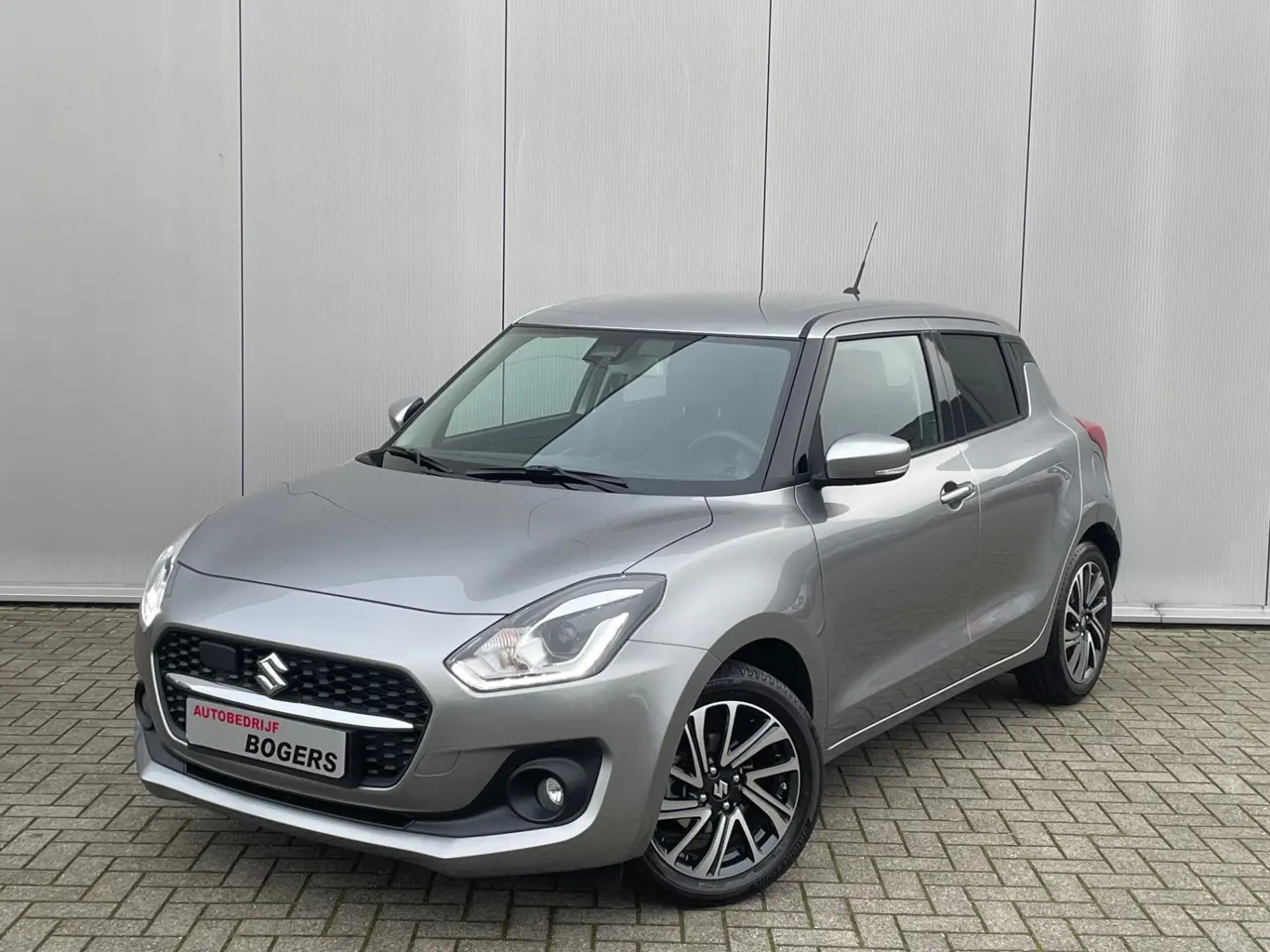 Suzuki Swift 1.2 Style Smart Hybrid 2024, foto 1