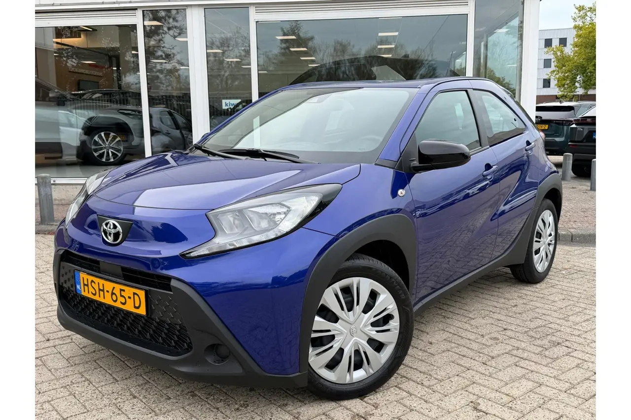 Toyota Aygo X 1.0 VVT-i Mt Play 2025, foto 1