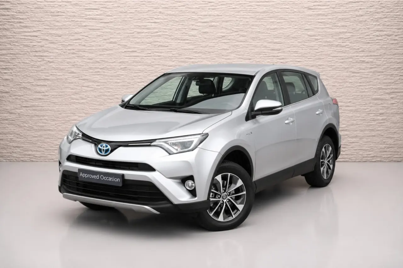 Toyota RAV4 2.5 Hybrid First Edition Automaat 2016, foto 1