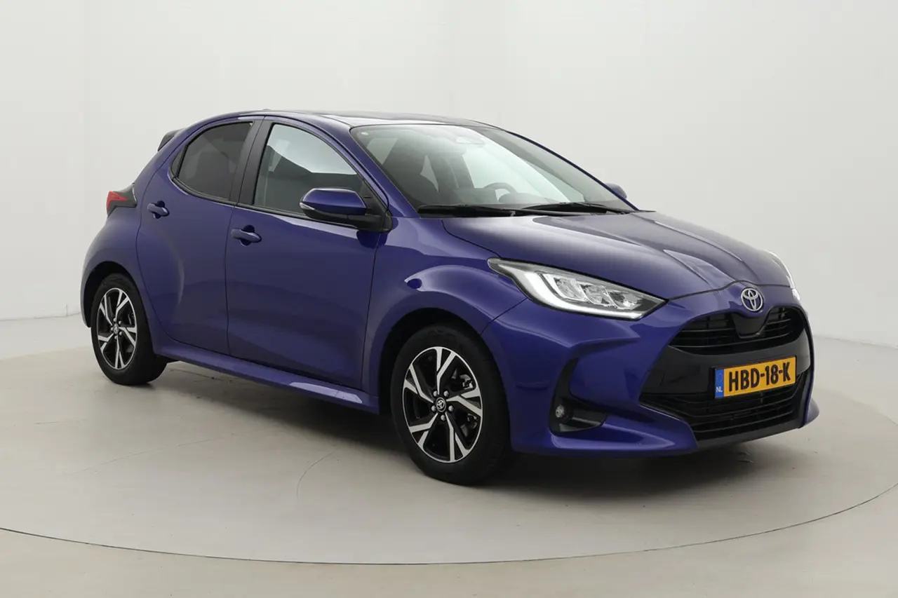 Toyota Yaris 1.5 Hybrid 115 First Edition 2025, photo 1