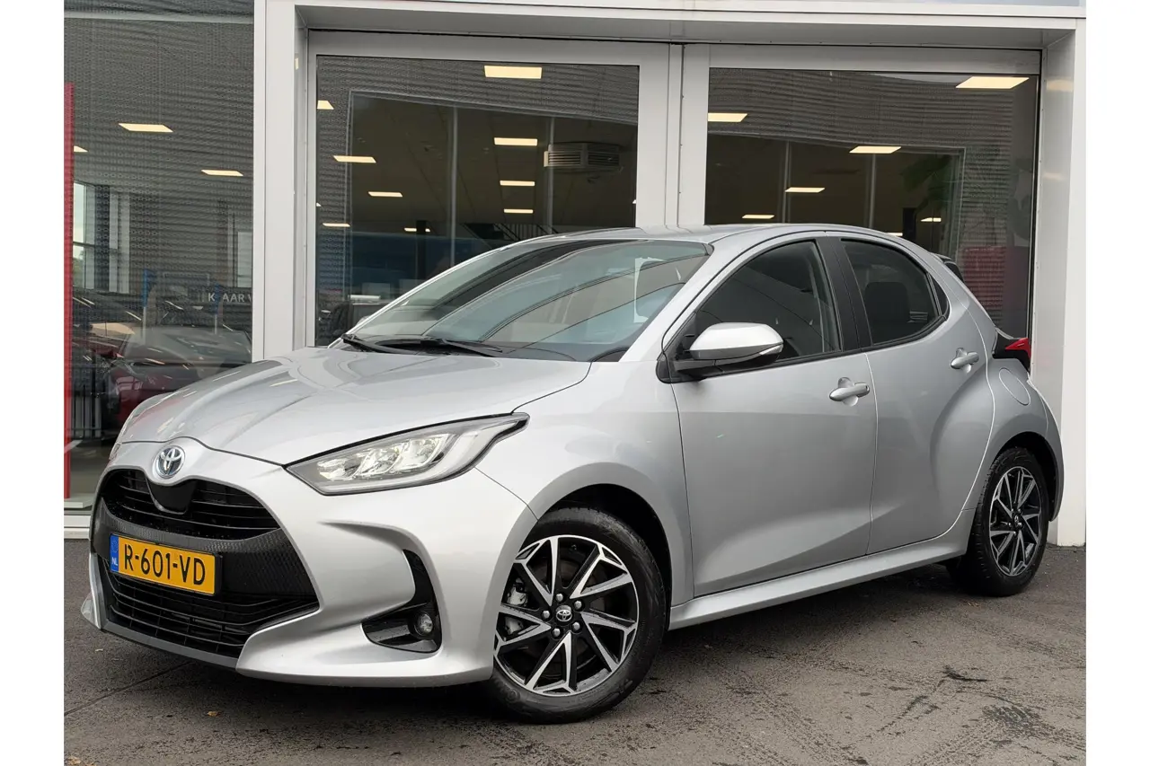 Toyota Yaris 1.5 Hybrid Dynamic 2022, foto 1