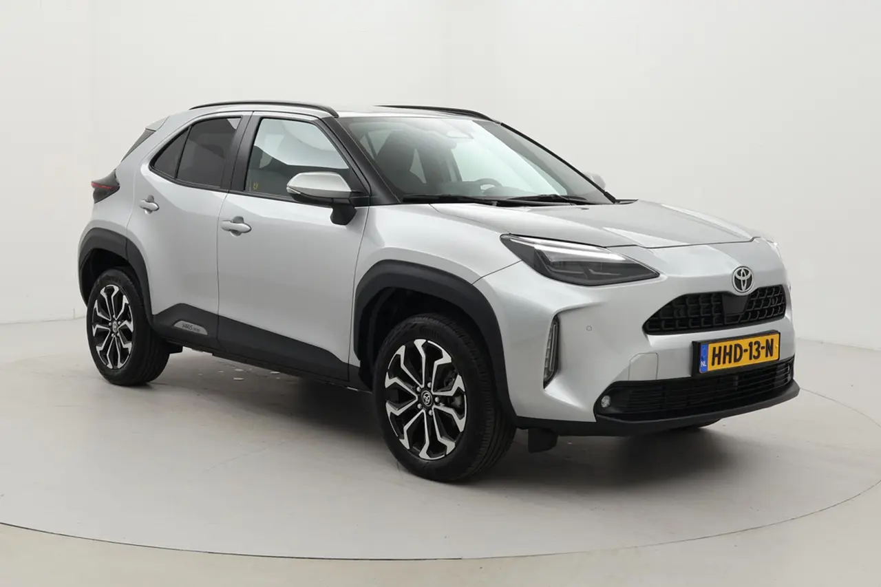 Toyota Yaris Cross 1.5 Hybrid 115 First Edition 2025, foto 1