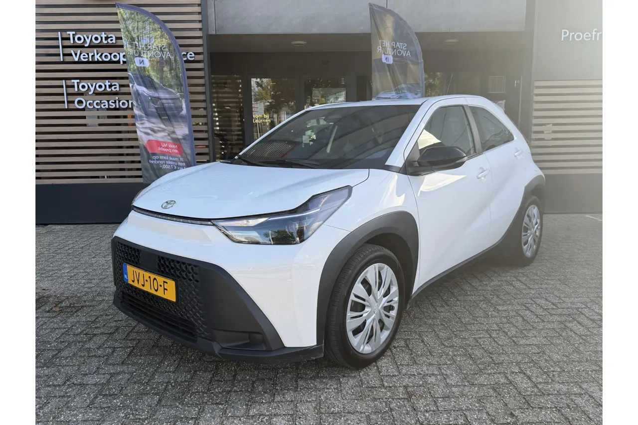 Toyota Aygo X Hybrid 115 Play 2026, foto 1