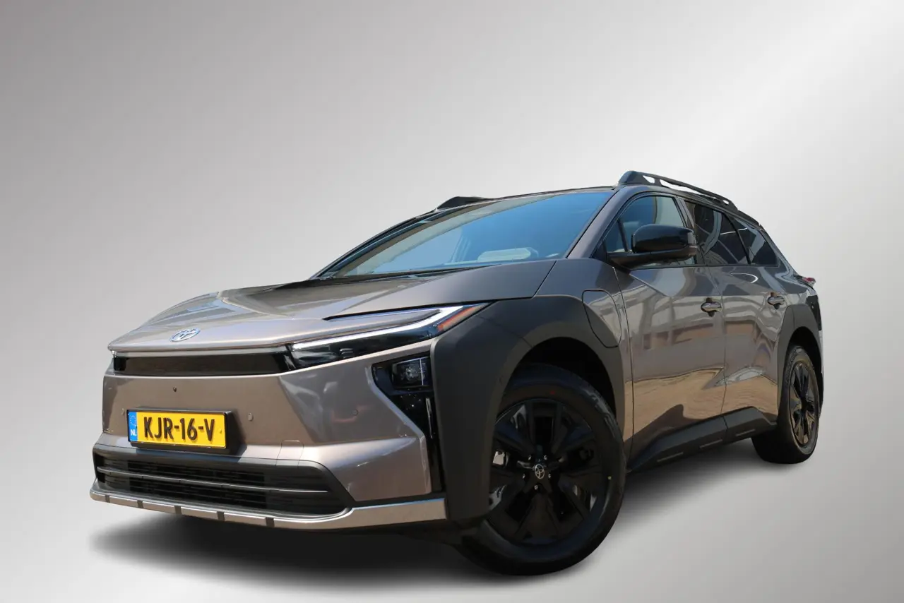 Toyota bZ4X Executive AWD 75 kWh 2026, foto 1