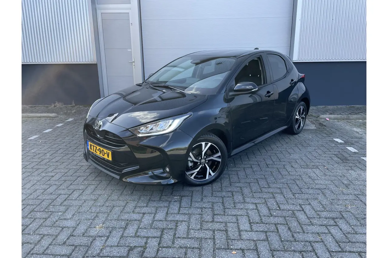 Toyota Yaris 1.5 Hybrid Teamnl 2025, foto 1