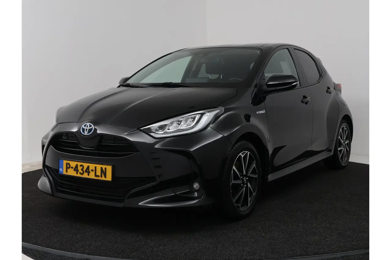 Toyota Yaris 1.5 Hybrid Dynamic 2021, foto 1
