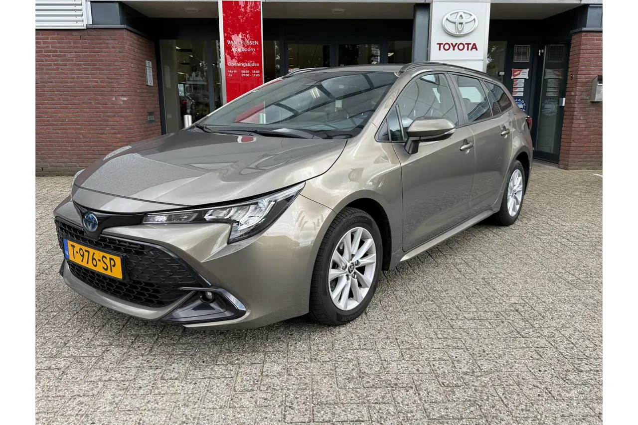 Toyota Corolla Touring Sports Hybrid 140 Active 2023, photo 1