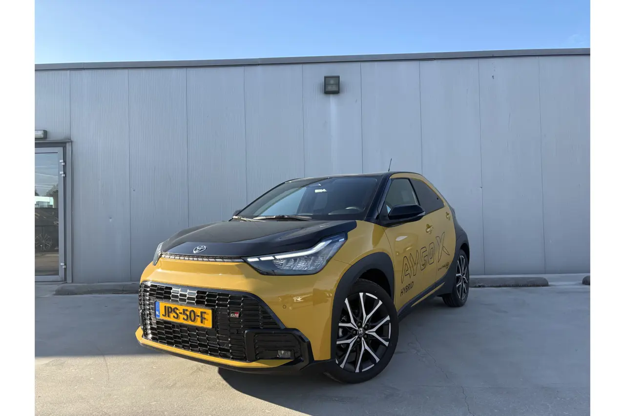 Toyota Aygo X Hybrid 115 Gr Sport Automaat 2025, foto 1