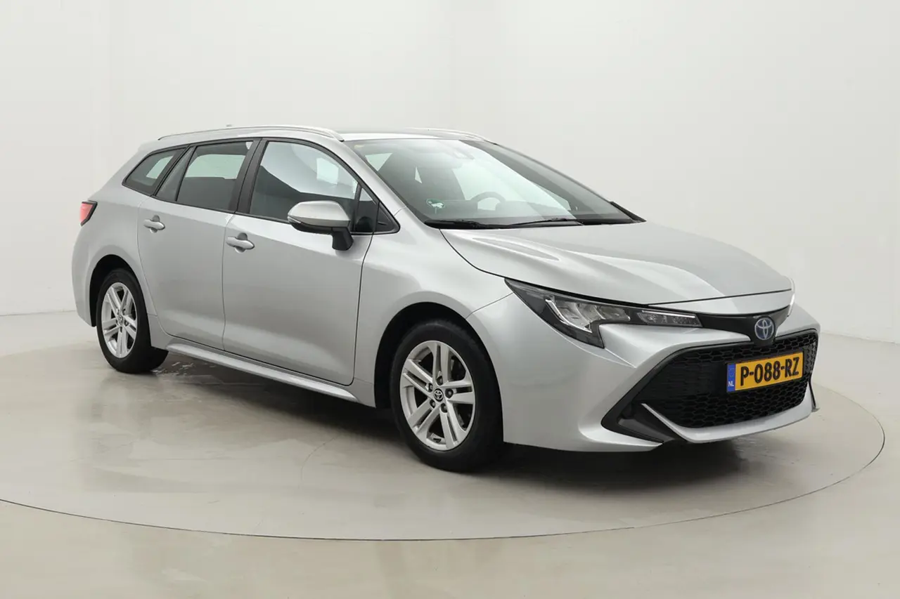 Toyota Corolla Touring Sports 1.8 Hybrid Business 2022, photo 1