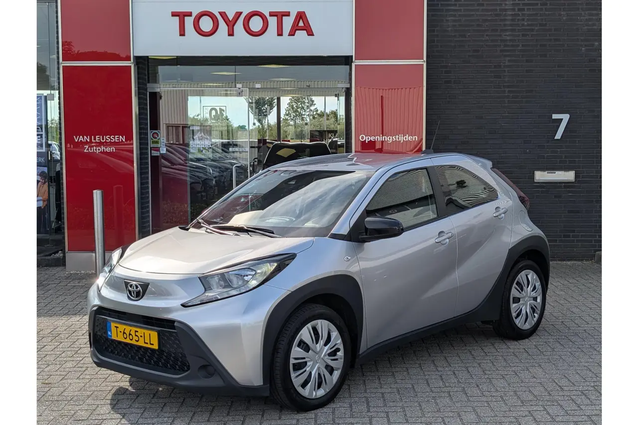 Toyota Aygo X Play 2023, foto 1