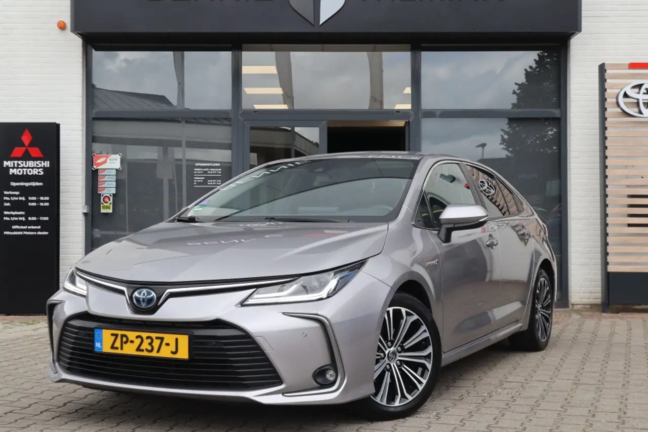 Toyota Corolla 1.8 Hybrid Style 2019, foto 1