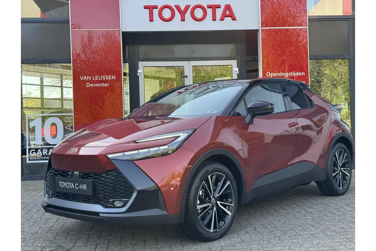 Toyota C-HR 2.0 Plug-In Hybrid 220 Executive 2026, foto 1