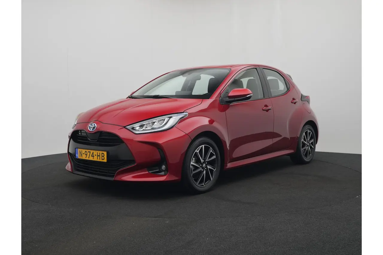 Toyota Yaris 1.5 Hybrid Dynamic 2021, foto 1