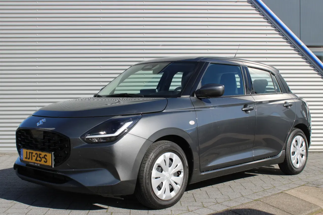 Suzuki Swift 1.2 Comfort Smarthybrid 2026, foto 1
