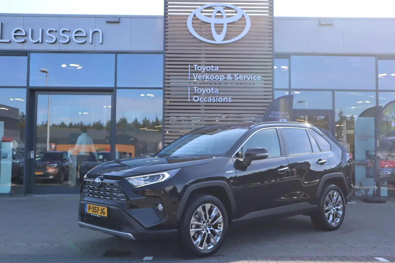 Toyota RAV4 2.5 Hybrid Executive 2022, foto 1