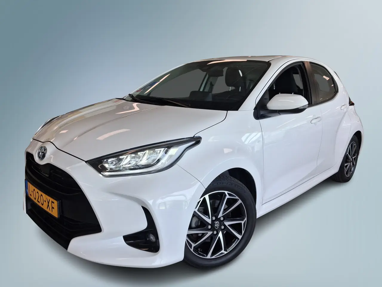 Toyota Yaris 1.5 Hybrid Dynamic 2021, foto 1